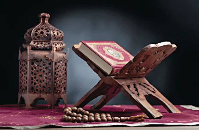 ‘শরিয়ত হলো আল্লাহর মনোনীত পূর্ণাঙ্গ জীবনব্যবস্থা’: ইসলামী শরিয়াহর ১০টি অনন্য বৈশিষ্ট্য