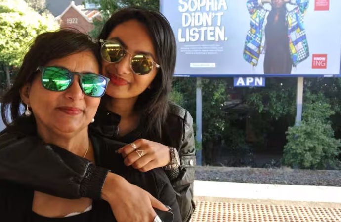 প্রবাসে বাংলা ভাষা ও সংস্কৃতির চ্যালেঞ্জ: মেলবোর্নে সোফিয়া চৌধুরী ও তাঁর মায়ের অভিজ্ঞতা