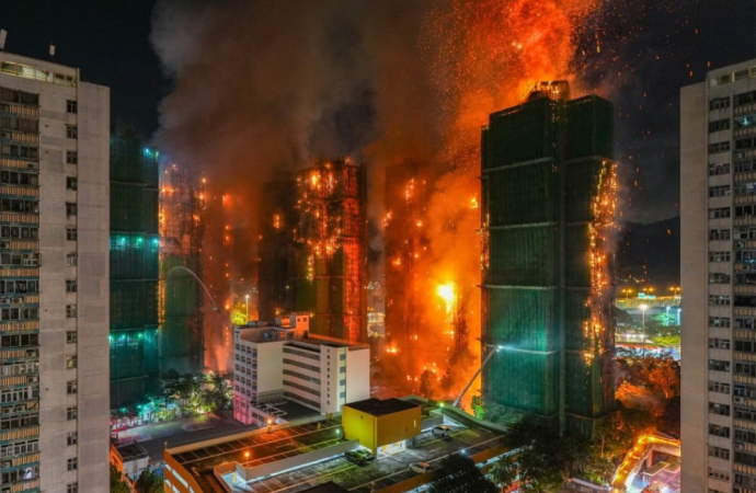 Massive F’ire in Hong Kong Housing Estate