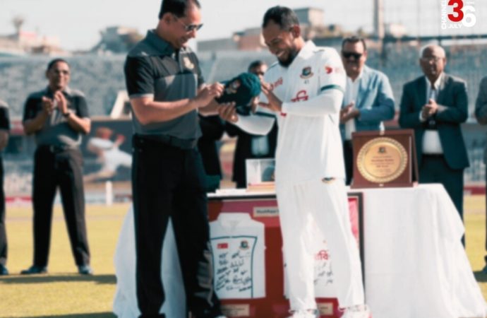 বাশারের হাতে মুশফিকের শততম টেস্টের গৌরবময় সম্মাননা