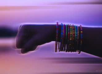 মাগুরায় নারীর ঘুষিতে পালালো ৩ ছিনতাইকারী