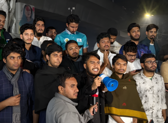 ঢাবি ক্যাম্পাসে চাঁদাবাজির অভিযোগ ঘিরে উত্তেজনা