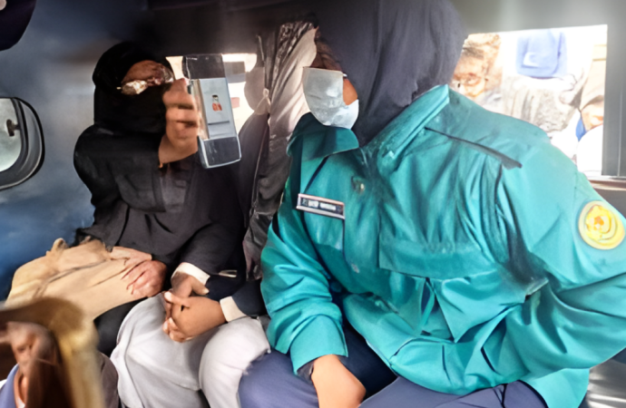 শিবিরের ভিপি প্রার্থীর স্ত্রীকে আটকের ঘটনায় জবি ক্যাম্পাসে উত্তেজনা