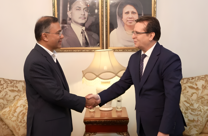 তারেক রহমানের সঙ্গে তুরস্কের রাষ্ট্রদূতের সৌজন্য সাক্ষাৎ