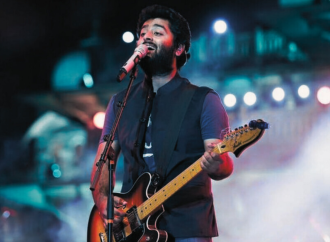 বলিউডে অরিজিৎ যুগের অবসান: প্লেব্যাক থেকে আকস্মিক অবসরের ঘোষণা