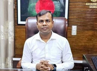 মুক্তিযোদ্ধা কোটায় জালিয়াতি: চাচাকে বাবা সাজানো বিসিএস ক্যাডার কামাল হোসেন কারাগারে