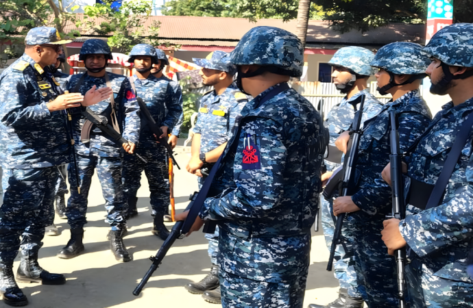 শান্তিপূর্ণ নির্বাচন নিশ্চিতে নৌবাহিনীর বিশেষ নিরাপত্তা বলয়: উপকূলে কড়া নজরদারি