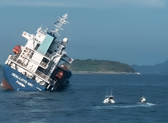 থাইল্যান্ডের ফুকেট উপকূলে চট্টগ্রামগামী জাহাজডুবি: ১৬ বাংলাদেশি নাবিক উদ্ধার