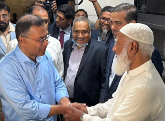 জামায়াত আমিরের বাসায় তারেক রহমান: দেশের বর্তমান পরিস্থিতি ও ভবিষ্যৎ রাজনীতি নিয়ে আলোচনা