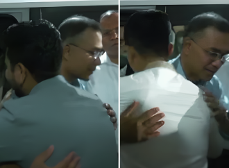 নাহিদ ও সারজিসকে বুকে টেনে নিলেন তারেক রহমান: তারুণ্য ও অভিজ্ঞতার এক অনন্য মিলন