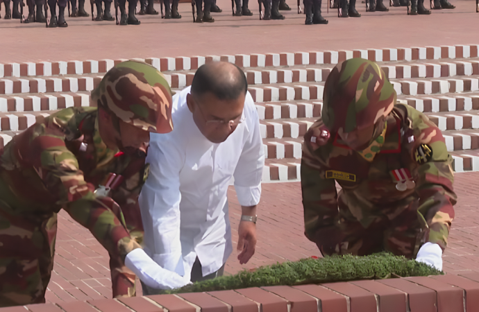 জাতীয় স্মৃতিসৌধে বীর শহীদদের প্রতি প্রধানমন্ত্রী তারেক রহমানের বিনম্র শ্রদ্ধা