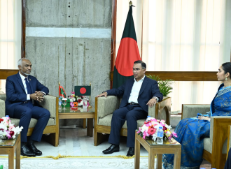 প্রধানমন্ত্রী তারেক রহমানের সঙ্গে মালদ্বীপের প্রেসিডেন্ট মোহাম্মদ মুইজ্জ-এর বৈঠক: দ্বিপাক্ষিক সহযোগিতা জোরদারে ঐকমত্য