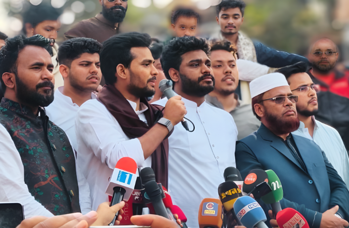 ঢাকা দক্ষিণ সিটির মেয়র পদে লড়বেন আসিফ মাহমুদ: নতুন নেতৃত্বের পদধ্বনি