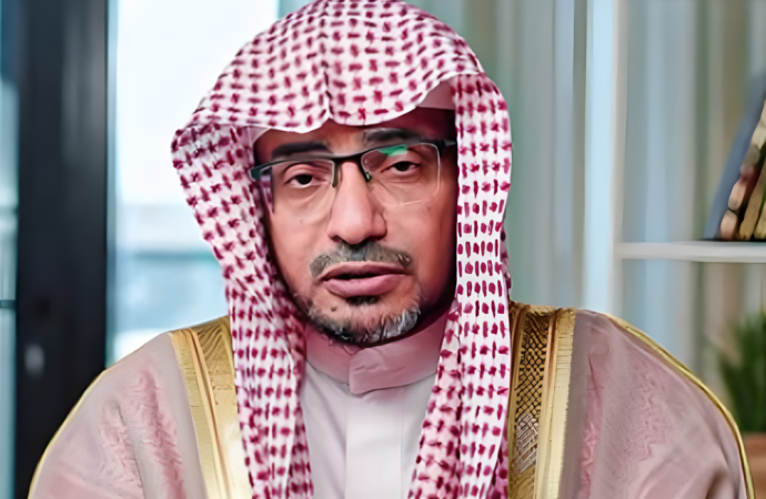 মসজিদে নববীর নতুন ইমাম হিসেবে দায়িত্ব পেলেন শায়খ সালেহ আল-মাগামসি