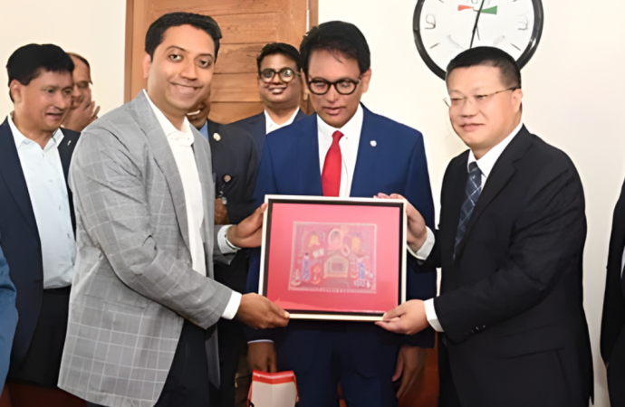 যুব সমাজকে দক্ষ করতে চীনের সহযোগিতা: বাংলাদেশের জন্য খুলছে ১৭ দেশের শ্রমবাজার