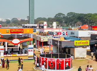 অমর একুশে গ্রন্থমেলায় থাকছে ৫৪৯টি স্টল: শেষ সময়ের প্রস্তুতিতে ব্যস্ত প্রকাশকরা