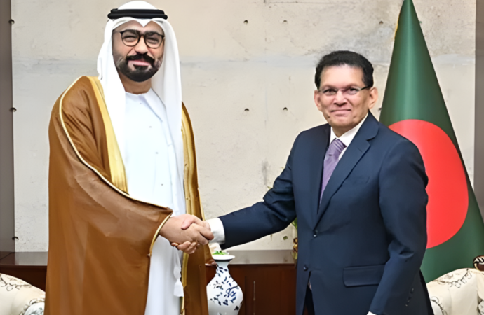 সংযুক্ত আরব আমিরাতে শ্রম ভিসা পুনরায় চালুর অনুরোধ পররাষ্ট্রমন্ত্রীর: নতুন কর্মসংস্থানের আশায় প্রবাসীরা