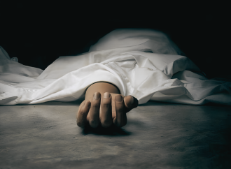 রাজধানীর হাজারীবাগে স্কুলছাত্রীকে কুপিয়ে হ’ত্যা: এলাকায় চরম উত্তেজনা ও শোক