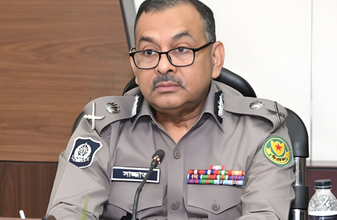 ডিএমপি কমিশনার শেখ মো. সাজ্জাত আলীর পদত্যাগ: পুলিশ প্রশাসনে বড় পরিবর্তনের আভাস