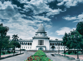 মামলার জট কমাতে নিম্ন আদালতের ছুটি অর্ধেক কমিয়ে আনল সুপ্রিম কোর্ট