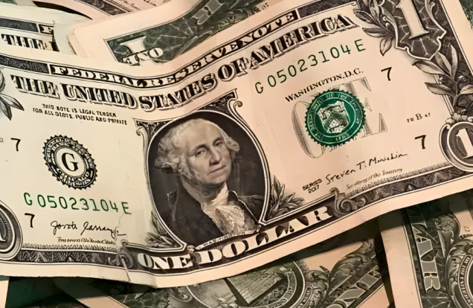 রিজার্ভে বড় উন্নতি: ৩৪ বিলিয়ন ডলারের মাইলফলক স্পর্শ করল বাংলাদেশ