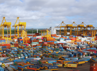 সরকারের আশ্বাসে চট্টগ্রাম বন্দরের ধর্মঘট স্থগিত