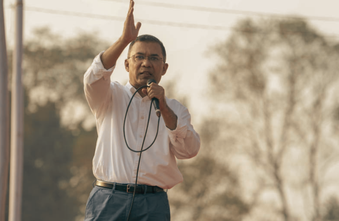 খুলনায় তারেক রহমানের বিশাল নির্বাচনি জনসভা: দক্ষিণ-পশ্চিমাঞ্চলের রাজনীতিতে নতুন হাওয়া