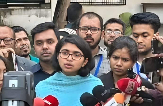 ভোটকেন্দ্র থেকে পোলিং এজেন্টদের বের করে দেওয়ার অভিযোগ ডা. তাসনিম জারার