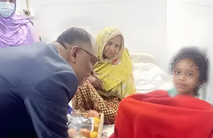 নির্যাতিত শিশু গৃহকর্মীর পাশে প্রধান উপদেষ্টা: সুচিকিৎসা ও ন্যায়বিচারের অঙ্গীকার