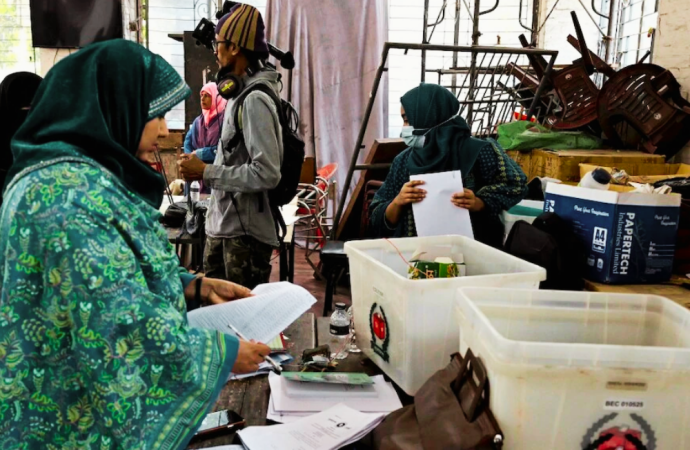 নির্বাচন ২০২৬: দুপুর ২টা পর্যন্ত ভোটের হার ৪৭.৯১ শতাংশ জানালো ইসি