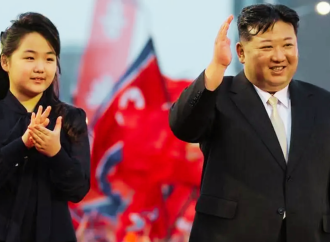 উত্তর কোরিয়ার ক্ষমতায় কিম জং উনের কন্যা: উত্তরাধিকারী হিসেবে আসছে অফিসিয়াল ঘোষণা