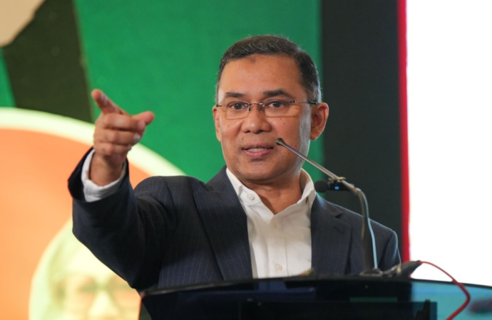 তারেক রহমানের উত্তরবঙ্গ সফর: দিনাজপুর, ঠাকুরগাঁও ও নীলফামারীতে নির্বাচনী উন্মাদনা