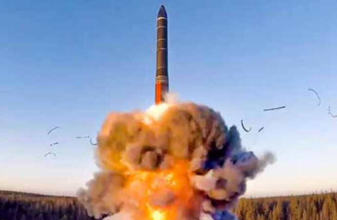 চীনের গোপন পরমাণু পরীক্ষা নিয়ে যুক্তরাষ্ট্রের বিস্ফোরক অভিযোগ: বাড়ছে বৈশ্বিক উত্তেজনা