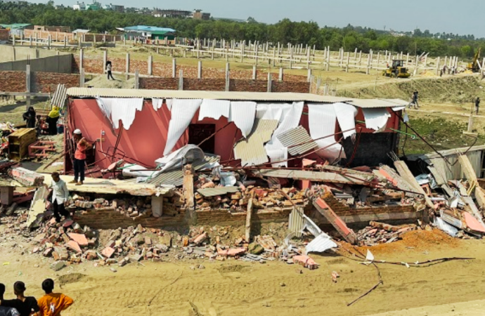 কক্সবাজার নদী বন্দরে আবারও চলছে অবৈধ দখলের মহোৎসব: উচ্ছেদ অভিযানের সুফল নিয়ে প্রশ্ন