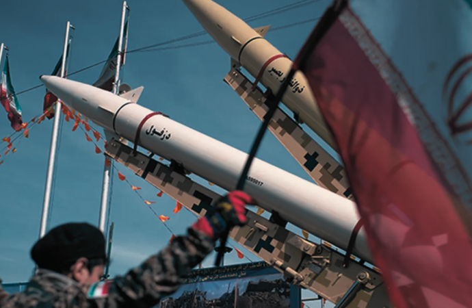 সংযুক্ত আরব আমিরাতে ইরানের বিশাল হামলা: ১৩৭টি ক্ষেপণাস্ত্র ও ২০৯টি ড্রোন নিক্ষেপ