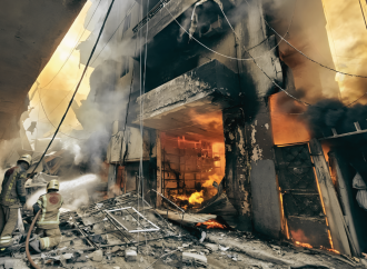 লেবাননে ইসরায়েলি বিমান হামলায় ৩১ জন নিহত: রক্তক্ষয়ী সংঘাতের নতুন মোড়