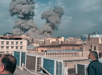 উপসাগরীয় অঞ্চলে আকাশসীমা বন্ধ: সাড়ে ৩ হাজার ফ্লাইট বাতিল ও বিশ্বজুড়ে বিমান চলাচলে চরম বিপর্যয়