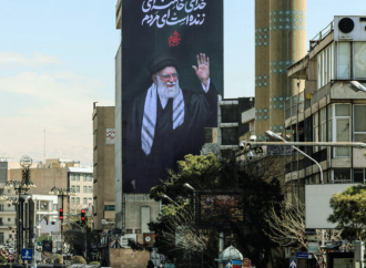 ইরানের প্রয়াত সর্বোচ্চ নেতা আয়াতুল্লাহ আলি খামেনির সম্মানে তিন দিনব্যাপী রাষ্ট্রীয় বিদায় অনুষ্ঠান ও শোক পালনের ঘোষণা