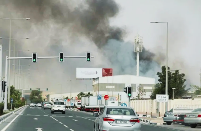 নিরাপত্তা উদ্বেগে দোহায় মার্কিন দূতাবাস সংলগ্ন এলাকা থেকে বাসিন্দাদের সরাল কাতার