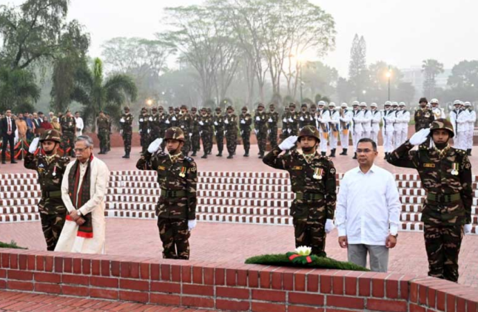 মহান স্বাধীনতা দিবসে জাতীয় স্মৃতিসৌধে রাষ্ট্রপতি ও প্রধানমন্ত্রীর শ্রদ্ধা;