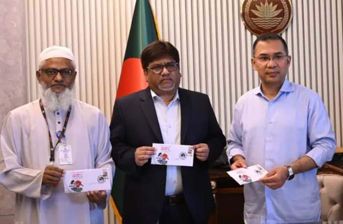 মহান স্বাধীনতা ও জাতীয় দিবস উপলক্ষ্যে স্মারক ডাকটিকিট উন্মোচন করলেন প্রধানমন্ত্রী তারেক রহমান