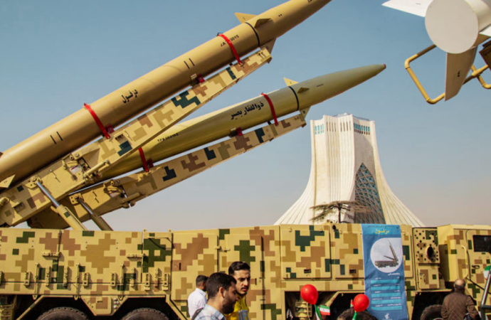 ইসরায়েল লক্ষ্য করে ইরানের দ্বিতীয় দফার ভয়াবহ মিসাইল হামলা; মধ্যপ্রাচ্যে সর্বাত্মক যুদ্ধের পদধ্বনি