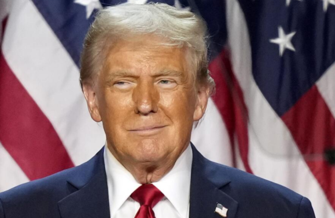 ইরানের সদিচ্ছা থাকুক বা না থাকুক, খুব শিগগিরই আন্তর্জাতিক চলাচলের জন্য গুরুত্বপূর্ণ হরমুজ প্রণালি উন্মুক্ত করে দেওয়ার ঘোষণা দিয়ে তেহরানকে কড়া বার্তা দিয়েছেন মার্কিন প্রেসিডেন্ট ডোনাল্ড ট্রাম্প।