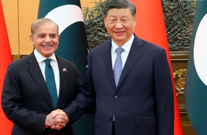 প্রেসিডেন্ট আসিফ আলী জারদারির চীন সফরকালে পানি শোধন, কৃষি প্রযুক্তি এবং চা শিল্পে সহযোগিতা জোরদারে তিনটি পৃথক সমঝোতা স্মারক (এমওইউ) স্বাক্ষর করেছে চীন ও পাকিস্তান।