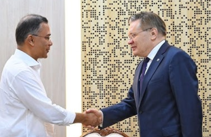 প্রধানমন্ত্রী তারেক রহমানের সঙ্গে সৌজন্য সাক্ষাৎ করেছেন রাশিয়ার রাষ্ট্রীয় পরমাণু শক্তি সংস্থা রোসাটমের মহাপরিচালক আলেক্সি লিখাচেভ।