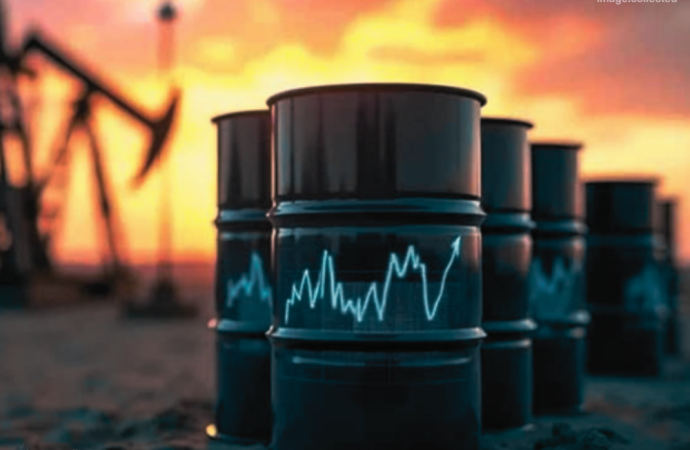 ইরান ও যুক্তরাষ্ট্রের মধ্যকার চরম উত্তেজনার জেরে আন্তর্জাতিক বাজারে অপরিশোধিত তেলের দাম গত চার বছরের মধ্যে সর্বোচ্চ পর্যায়ে পৌঁছেছে।