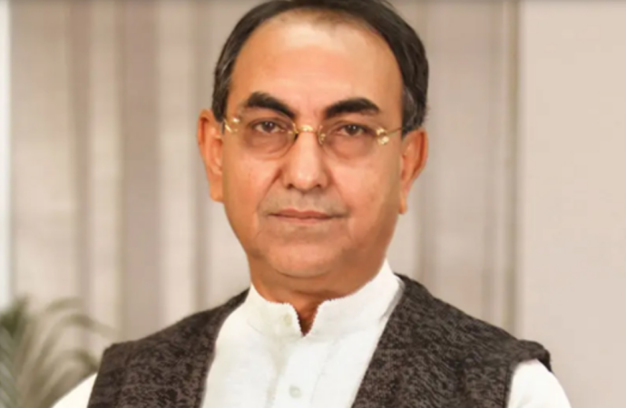 বিএনপির স্থায়ী কমিটির সদস্য মির্জা আব্বাসকে উন্নত চিকিৎসার লক্ষ্যে সিঙ্গাপুর থেকে মালয়েশিয়ায় স্থানান্তর করা হয়েছে; বর্তমানে তিনি সেখানে বিশেষজ্ঞ চিকিৎসকদের নিবিড় পর্যবেক্ষণে রয়েছেন।