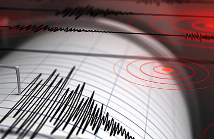 পাকিস্তানের বিভিন্ন অঞ্চলে আজ শনিবার (১৮ এপ্রিল, ২০২৬) ৫.৫ মাত্রার একটি মাঝারি ভূমিকম্প অনুভূত হয়েছে, যার ফলে সাধারণ মানুষের মধ্যে ব্যাপক আতঙ্ক ছড়িয়ে পড়ে।