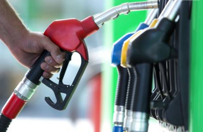 বিশ্ববাজারের সঙ্গে সামঞ্জস্য রেখে দেশে জ্বালানি তেলের দাম বাড়ানোর সরকারি সিদ্ধান্তকে একটি ইতিবাচক পদক্ষেপ হিসেবে অভিহিত করে স্বাগত জানিয়েছে বাংলাদেশ পেট্রোল পাম্প মালিক সমিতি।