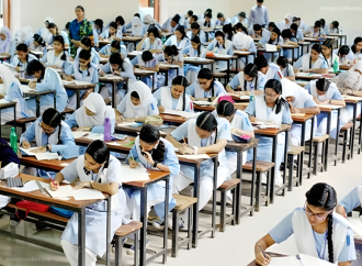 আগামীকাল মঙ্গলবার থেকে সারাদেশে একযোগে শুরু হচ্ছে ২০২৬ সালের এসএসসি ও সমমানের পরীক্ষা, যাতে অংশ নিচ্ছে মোট ১৮ লাখ ৫১ হাজার ৪২৩ জন পরীক্ষার্থী